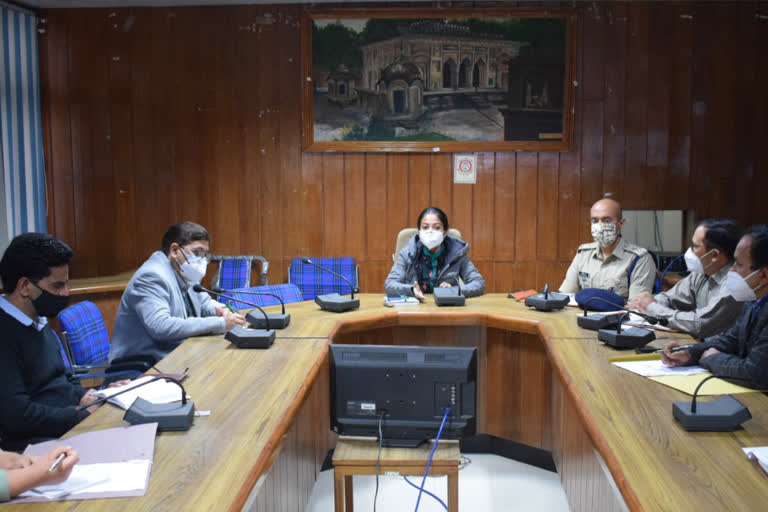 DC Hamirpur Debashweta Banik issued new guidelines to the Health Department regarding Corona