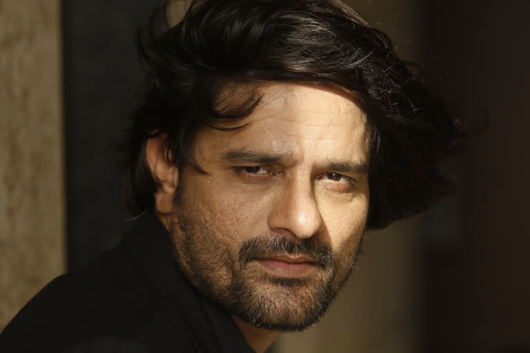 Jaideep Ahlawat says Actors face self-doubt once a day