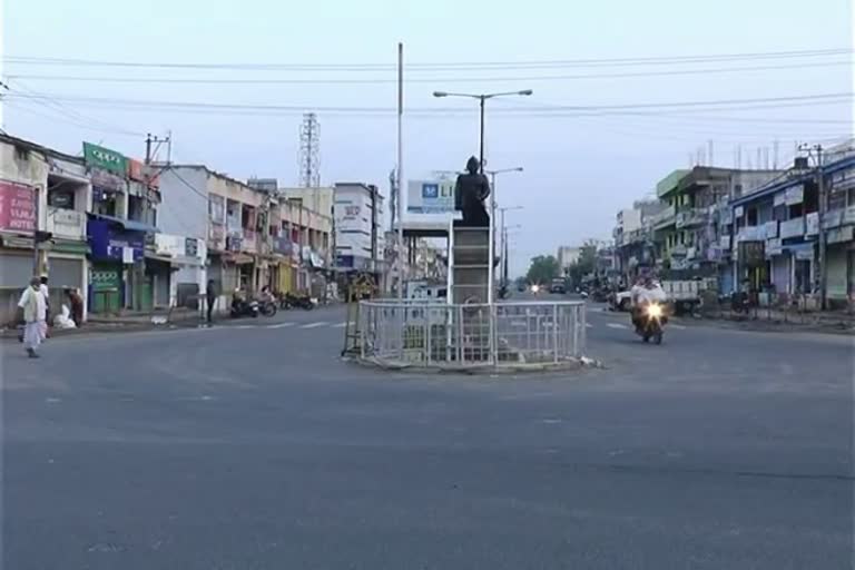 ಯಾದಗಿರಿ ಸಂಪೂರ್ಣ ಸ್ತಬ್ದ