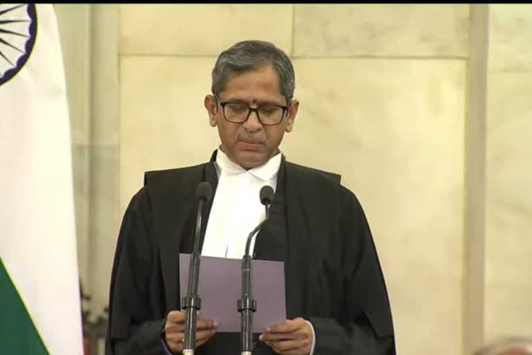 Justice NV Ramana takes oath as the 48th Chief Justice of India  President Ram Nath Kovind  Nuthalapati Venkata Ramana  National Law School of India University, Bangalore.  Member of the General Council  എന്‍വി രമണ  48-മത്‌ ചീഫ്‌ ജസ്റ്റിസ്‌  സുപ്രീം കോടതി  ന്യൂഡല്‍ഹി  കോടതി വാര്‍ത്തകള്‍  48-മത്‌ ചീഫ്‌ ജസ്റ്റിസായി എന്‍വി രമണ ചുമതലയേറ്റു  എന്‍വി രമണ ചുമതലയേറ്റു  ആന്ധ്രാ പ്രദേശ്‌  Justice NV Ramana  Chief Justice of India