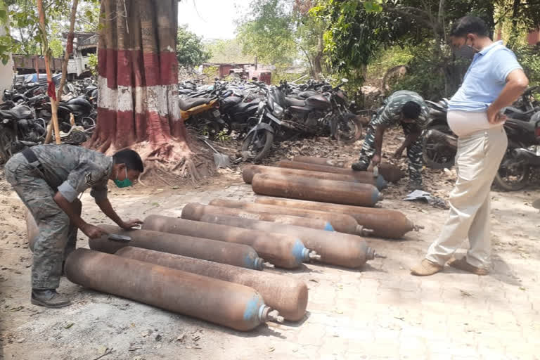 list of seized oxygen cylinders in police station is being prepared in seraikela