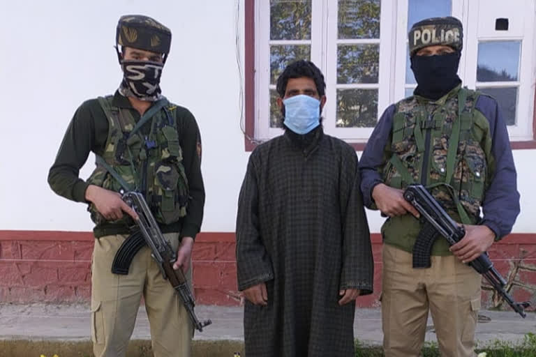 Al Badr militant  Al Badr  Al Badr militant arrested  Al Badr militant held  Al Badr militant held in budgam  Al Badr outfit  ജമ്മുകശ്മീരില്‍ തീവ്രവാദി സുരക്ഷാസേനയുടെ പിടിയില്‍  ജമ്മുകശ്മീര്‍  തീവ്രവാദി  സുരക്ഷാസേന