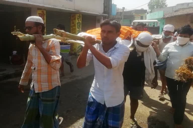 Muslims helped in Hindu woman funeral