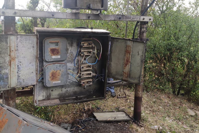 Transformer unsafe for people in sarkaghat