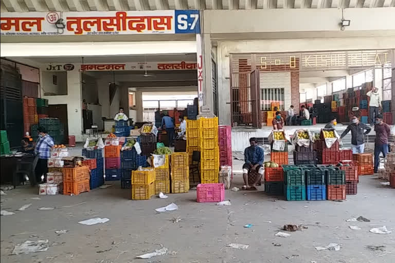 fruit, vegetable market in jaipur