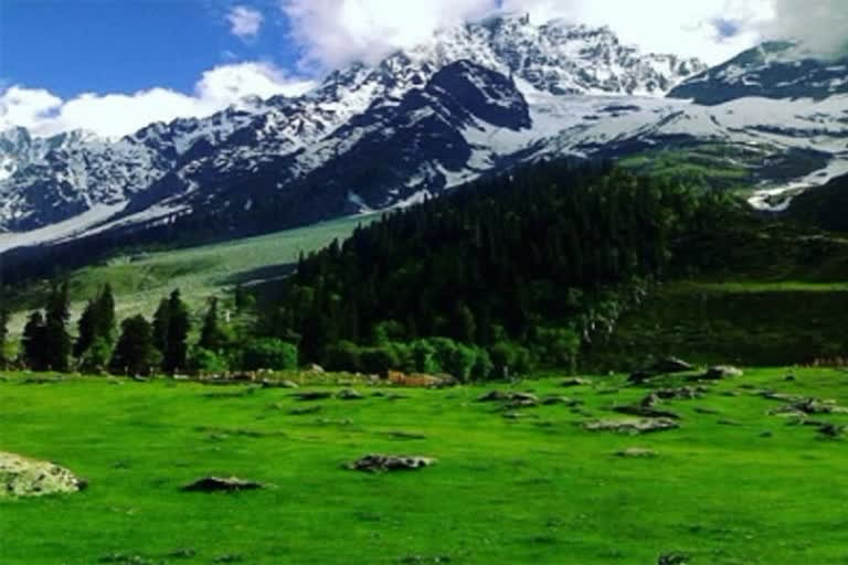 کشمیر میں موسم خوشگوار