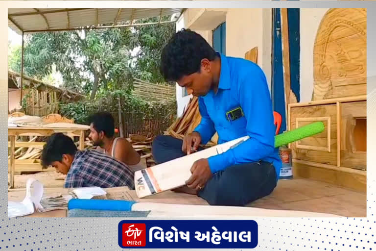 કોરોનામાં ભલે નોકરી ગઇ પણ છતાં આત્મનિર્ભર બન્યા આ કારીગર