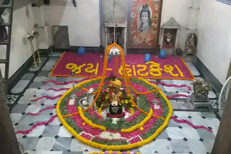 નગરચર્યાએ નીકળ્યા દાદા હાટકેશ્વર