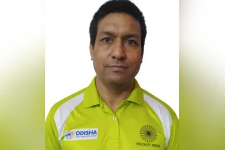 virendra singh, Hockey umpire's manager