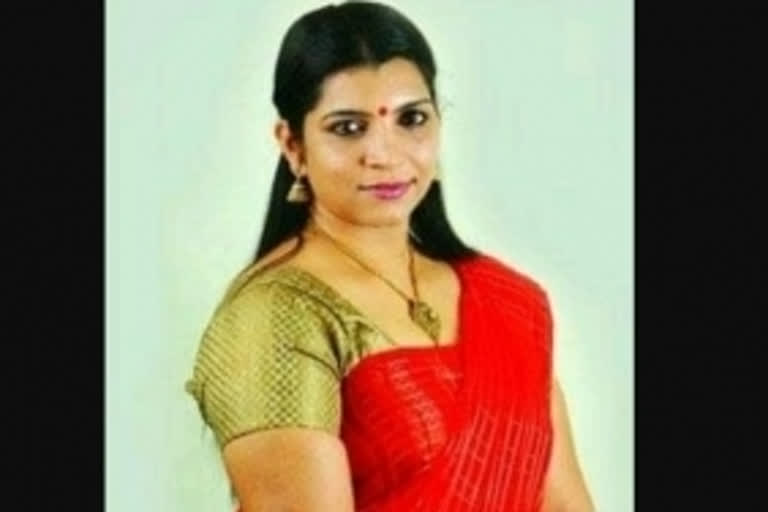 Solar scam accused Saritha Nair sent to jail for 6 yrs Solar scam accused Saritha Nair sent to jail for 6 yrs