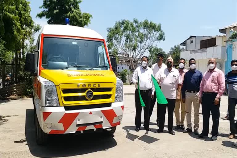 Gift of state-of-the-art ambulances