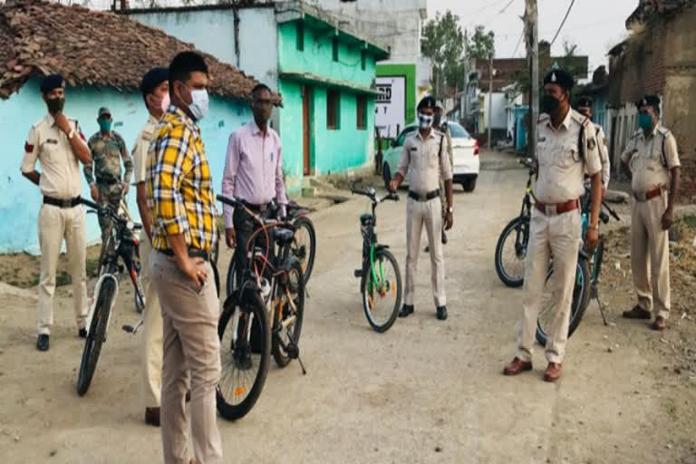 kawardha sp salabh sinha appealed people to follow rules of lockdown