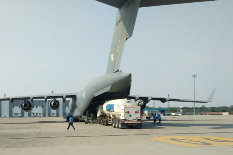 Singapore sends oxygen cylinders to support India's fight against COVID-19