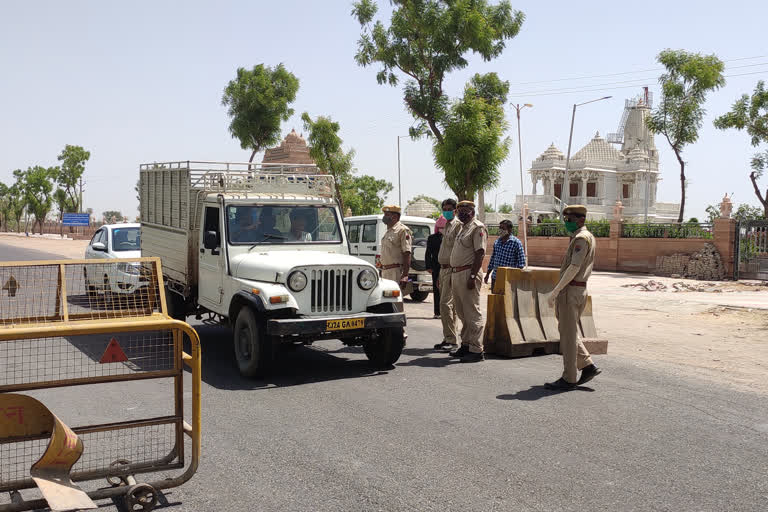 Corona Guideline Cradle in Jalore, Check Post on Jalore Pali Border