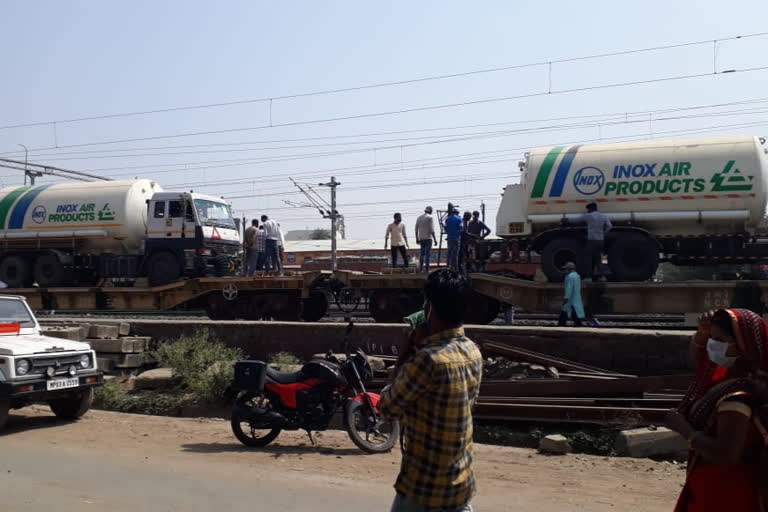 Oxygen special train reached Bhopal