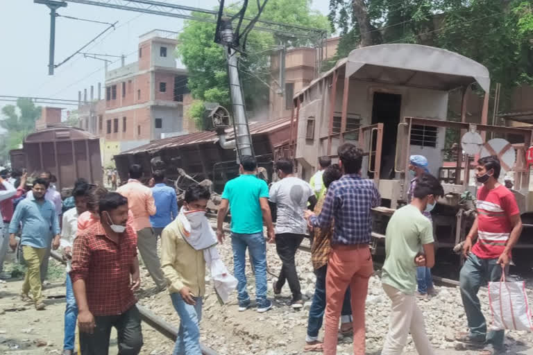 goods train derailed in kanpur