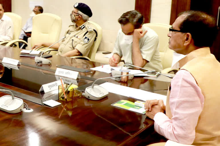 CM Chauhan took a meeting