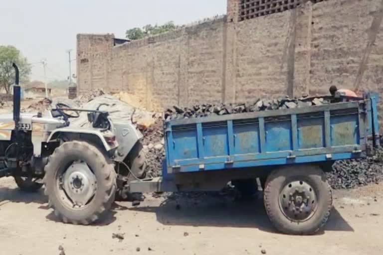 3 arrested with illegal coal during raids in Dhanbad