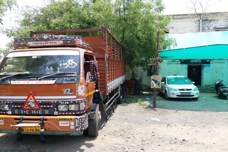 Spirit truck muddy water Akola