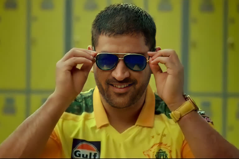 MS Dhoni  IPL  CSK  Dhoni reaction  CSK vs SRH  ಹೆಚ್ಚಿನ ಜವಾಬ್ದಾರಿ ತೆಗೆದುಕೊಂಡಿದ್ದಾರೆ  ಆಟಗಾರರು ಹೆಚ್ಚಿನ ಜವಾಬ್ದಾರಿ ತೆಗೆದುಕೊಂಡಿದ್ದಾರೆ  ಆಟಗಾರರು ಹೆಚ್ಚಿನ ಜವಾಬ್ದಾರಿ ತೆಗೆದುಕೊಂಡಿದ್ದಾರೆ ಎಂದ ಧೊನಿ  ಚೆನ್ನೈ ಸೂಪರ್​ ಕಿಂಗ್ಸ್​ ಸನ್​ರೈಡರ್ಸ್​ ಹೈದರಾಬಾದ್​ ತಂಡ