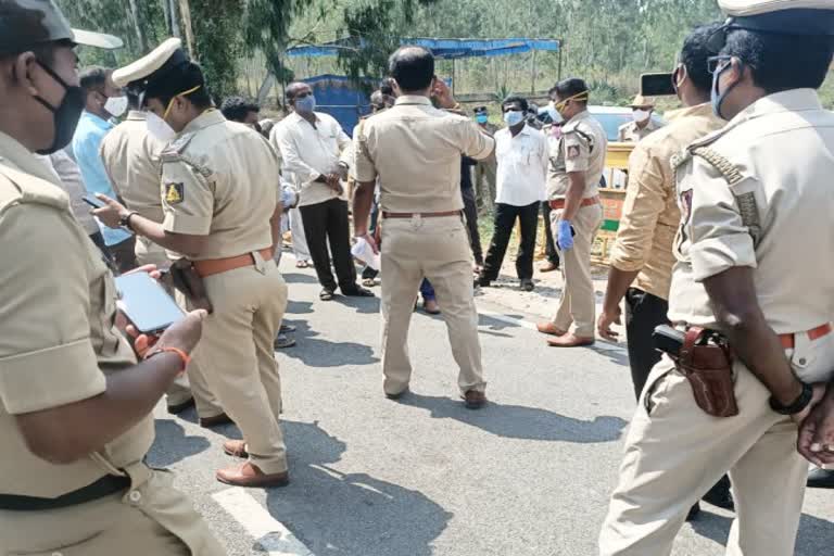 locals-tries-to-attack-on-bbmp-officers-those-who-visit-cemetery-place