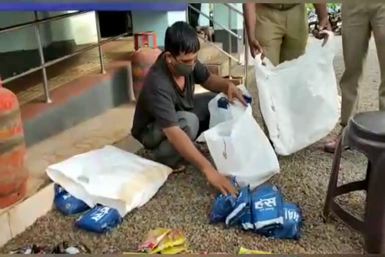 UP native arrested with banned tobacco products.  നിരോധിത പുകയില ഉത്പന്നങ്ങളുമായി യുപി സ്വദേശി പിടിയിൽ  നിരോധിത പുകയില ഉത്പന്നങ്ങൾ