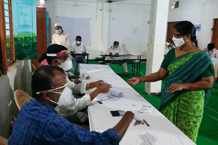 peaceful polling in gajwel municipality at siddipet district