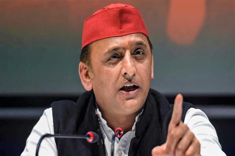 India's image 'tarnished' due to Centre's COVID 'mismanagement': Akhilesh Yadav  India's image tarnished due to Centre's covid mismanagement  Akhilesh Yadav against central government  Centre covid mismanagement  india covid news  india covid count  ഇന്ത്യാ കൊവിഡ് വാര്‍ത്ത  ഇന്ത്യക്കെതിരെ അന്താരാഷ്ട്ര വിമര്‍ശനം  കേന്ദ്രത്തിന്‍റെ പിടിപ്പ് കേട് രാജ്യത്തിന്‍റെ മുഖം നഷ്ടമാക്കി  അഖിലേഷ് യാദവ്