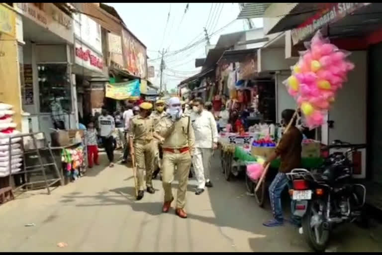 میرٹھ پولیس کی جانب سے کورونا کے حوالے سے بیداری مہم چلائی گئی