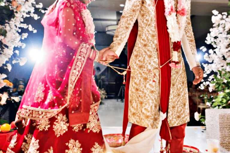 बाल विवाह  Police halts child marriage  Dungarpur news  Child marriage stopped  Child marriage in rajasthan  डूंगरपुर न्यूज  राजस्थान में बाल विवाह  बैरंग लौटी बारात