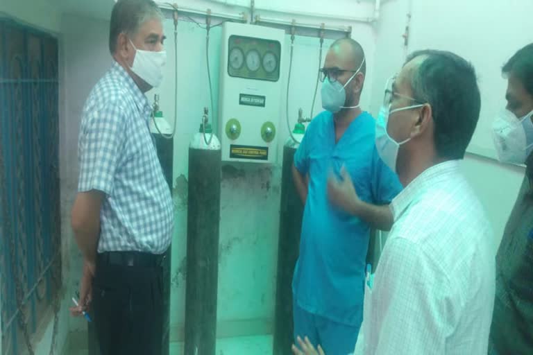 झुंझुनू में दो निजी अस्पतालों का निरीक्षण, झुंझुनू समाचार , Inspection of Joint Director of Medical Department,  Inspection of two private hospitals in Jhunjhunu