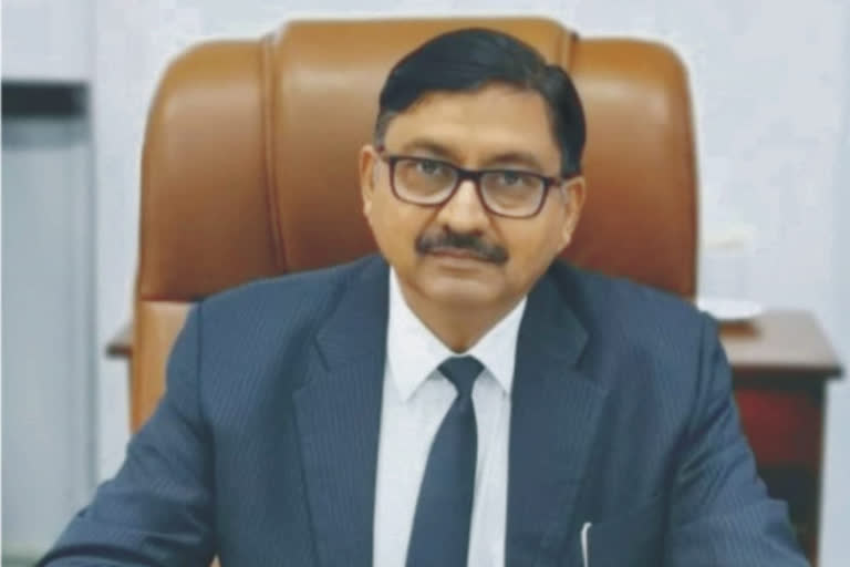 Alok Kansal has the additional charge of General Manager, Central Railway