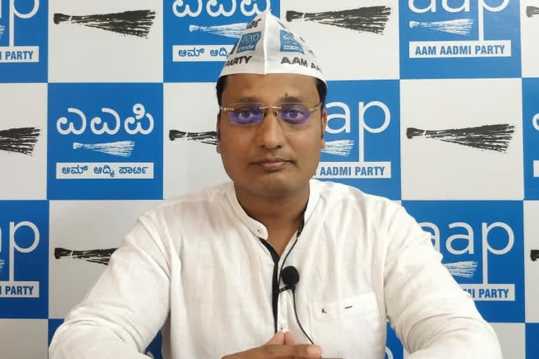 Aam Aadmi Party state spokesperson Sharat Khadri news conference