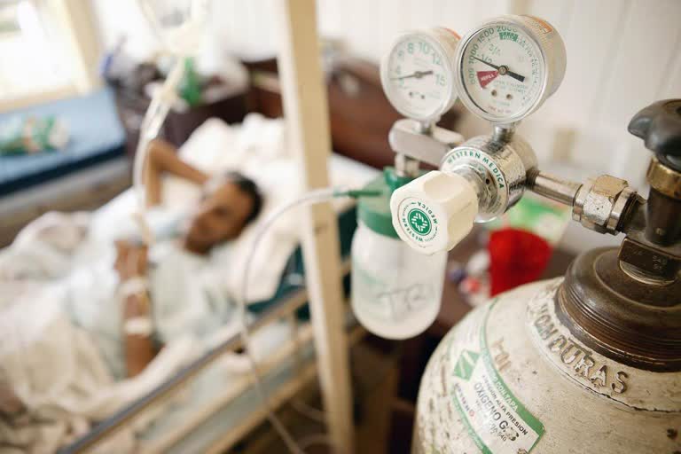 8 patients died in delhi hospital due to oxygen shortage