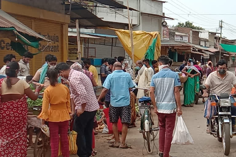 Vegetable market traders decided to close the market