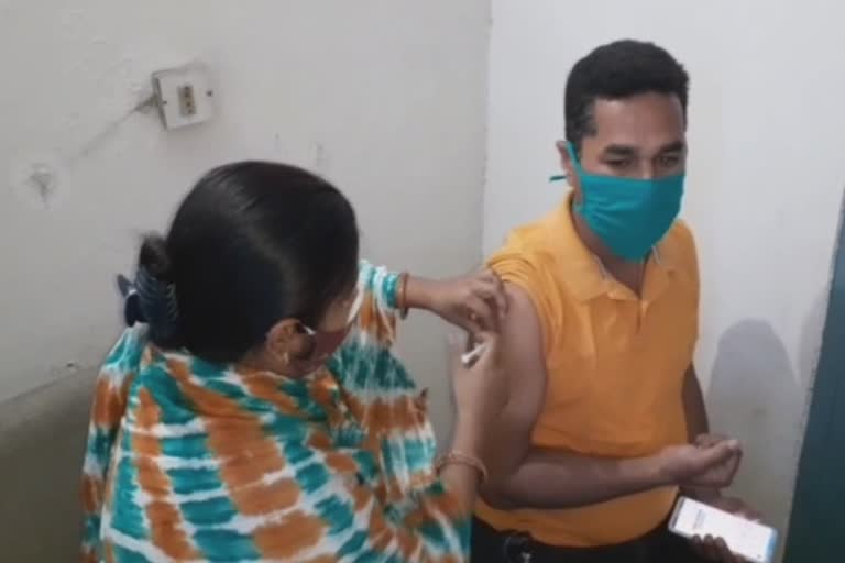 radaur-vaccination-for-people-aged-18-to-44-started-in-government-hospital