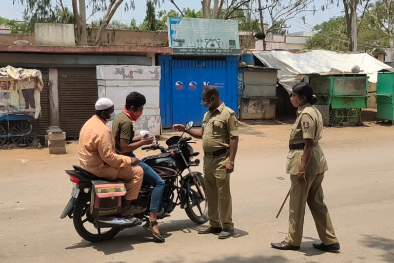 kustagi-police-fine-to-bike-rider-news