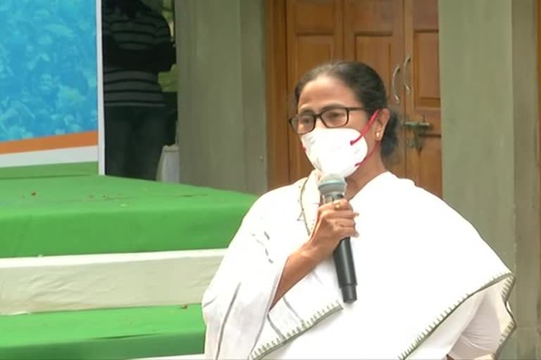 CM Mamata Banerjee