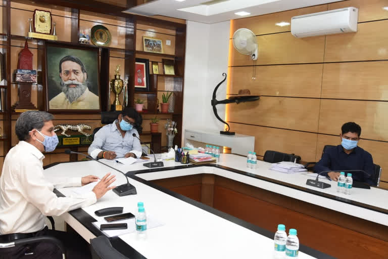 cm-hemant-soren-held-meeting-with-departmental-secretaries