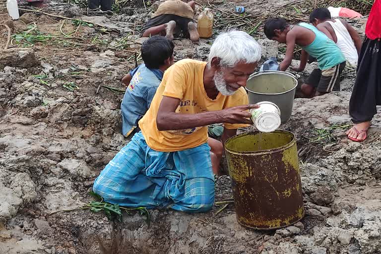 জখলাবন্ধাত বাগৰিল তেলৰ টেংকাৰ