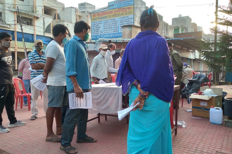 corona test of vegetable vendors