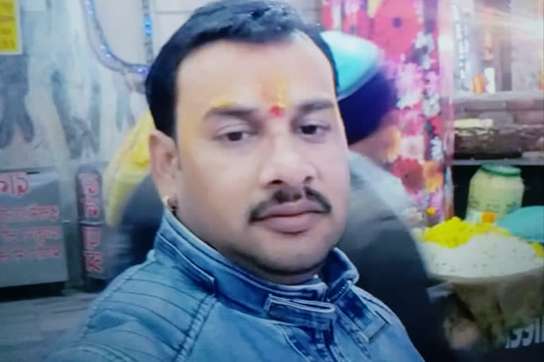 ram temple priest committed suicide in varanasi