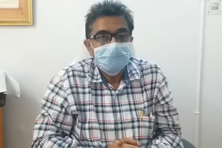 civil surgeon gave important information on vaccination in jamshedpur