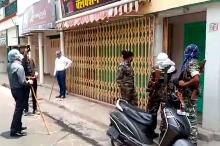 City council and district administration sealed many shops in lohardaga