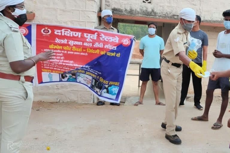 Corona awareness campaign conducted in Ranchi Rail Division