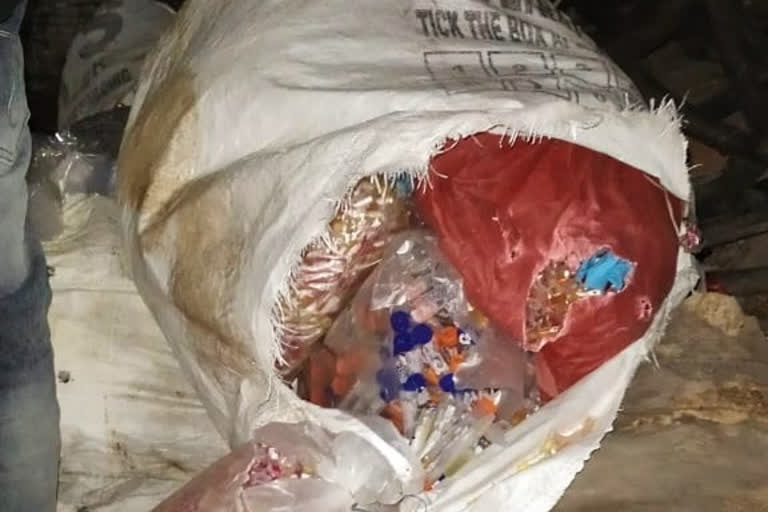 Biomedical waste found with scrap dealer, seized
