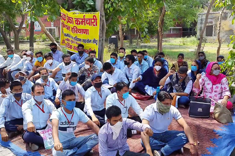 Health Contract Worker protest