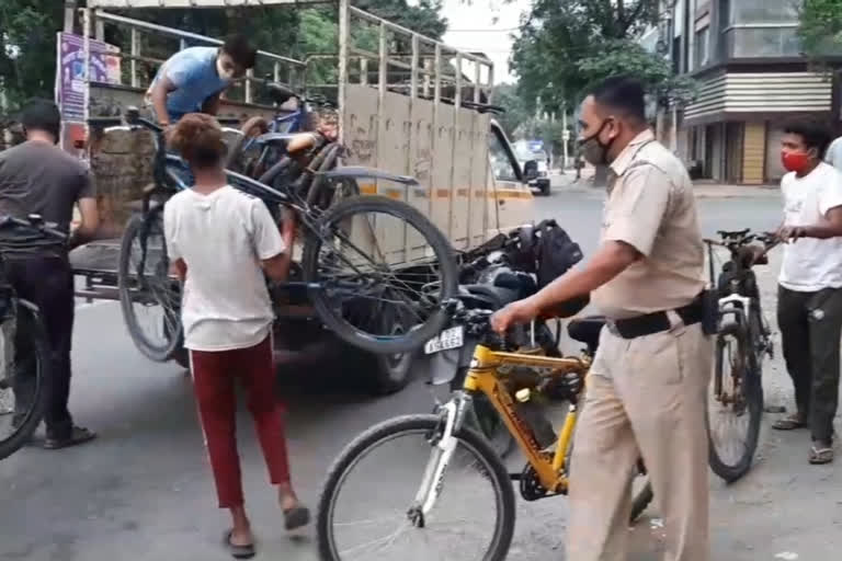 Police campaign against cyclists