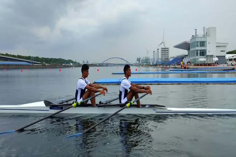 Picture to go with Rowers qualify for Olympics in mens double scull