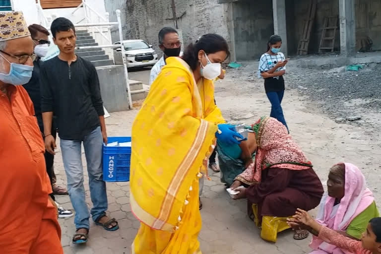 al kareem baitulmal distributed food for needy amid lockdown in gulbarga